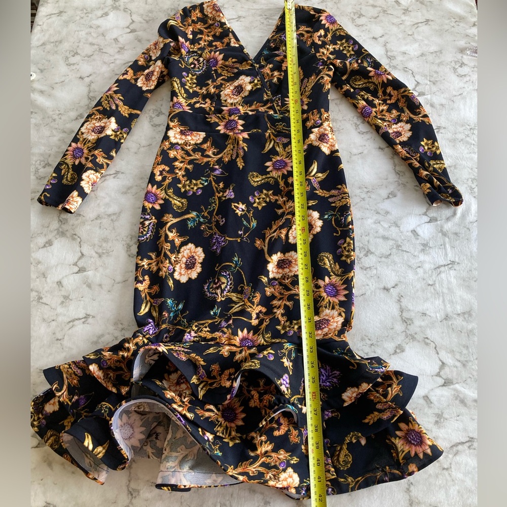 Black and floral print long sleeve mermaid dress Medium